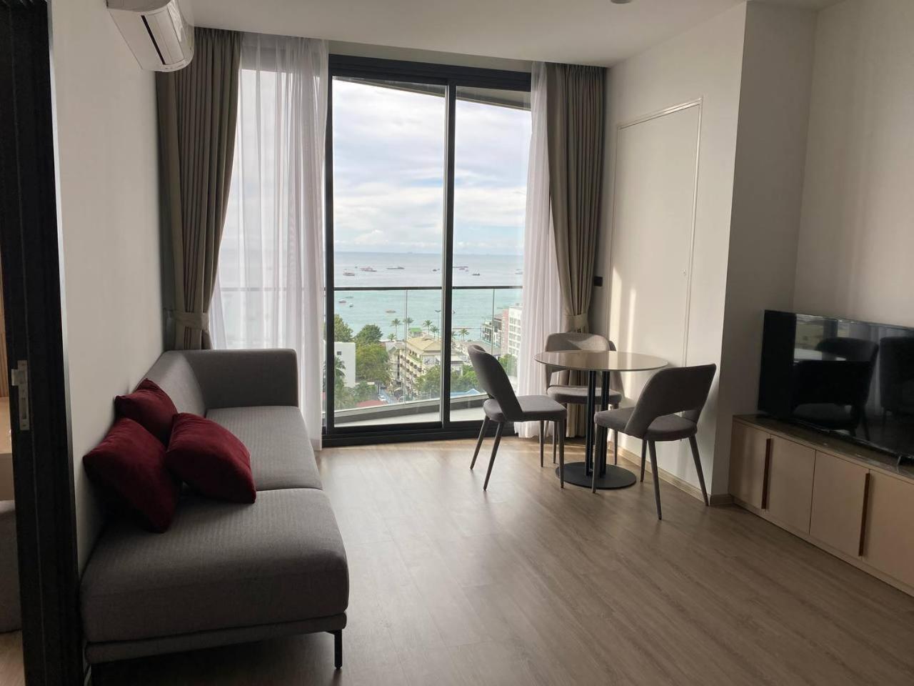 Condo Edge Central Патая Екстериор снимка